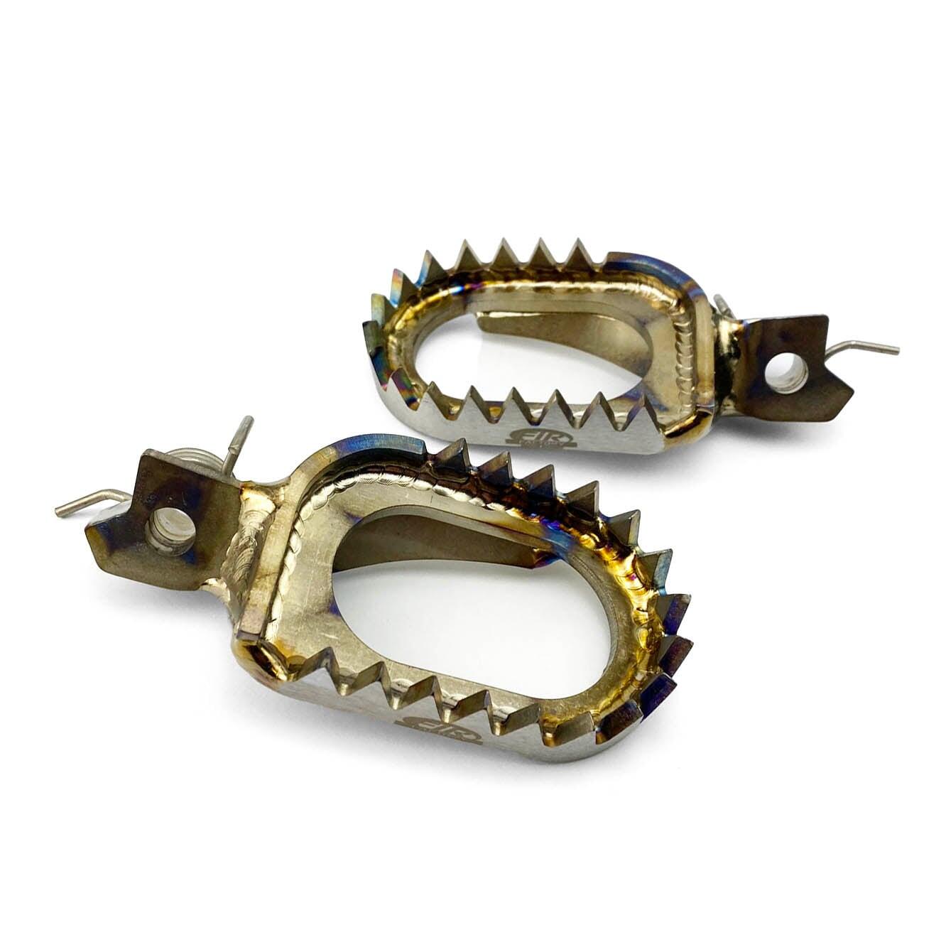 FOOT PEGS TITANIUM RMX/RMZ, FIR